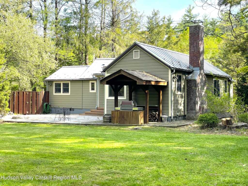208 Tinker Street, Woodstock, NY 12498 - Photo 18 of 24
