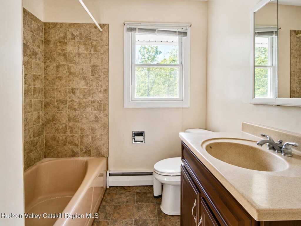 124 Blue Mountain Road, Saugerties, NY 12477 - Photo 20 of 32