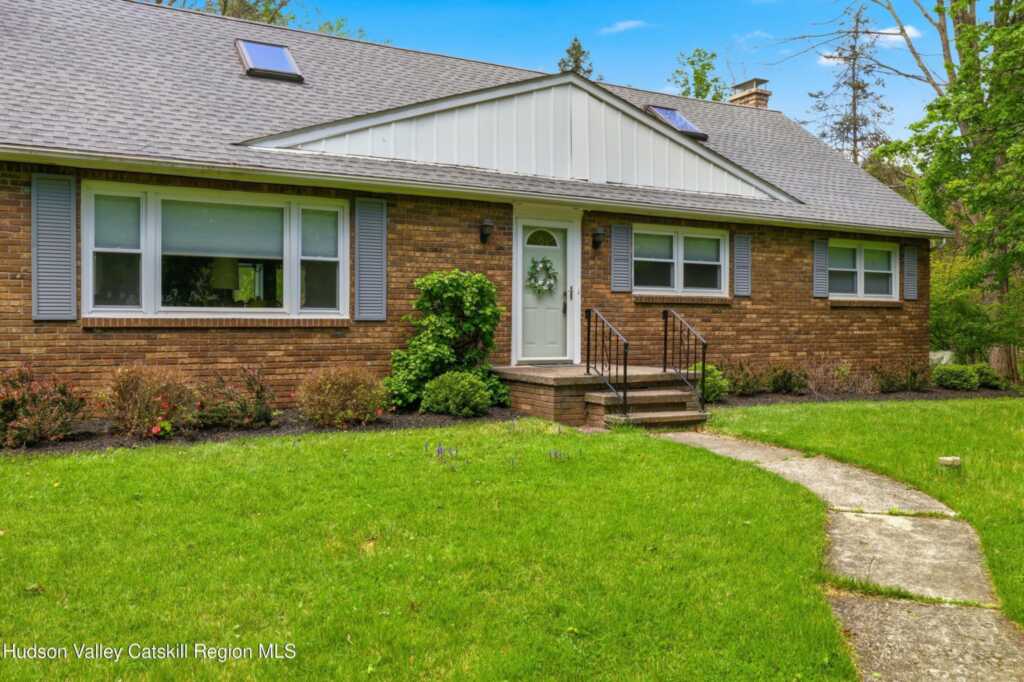 22 Candlewood Lane, Stone Ridge, NY 12484