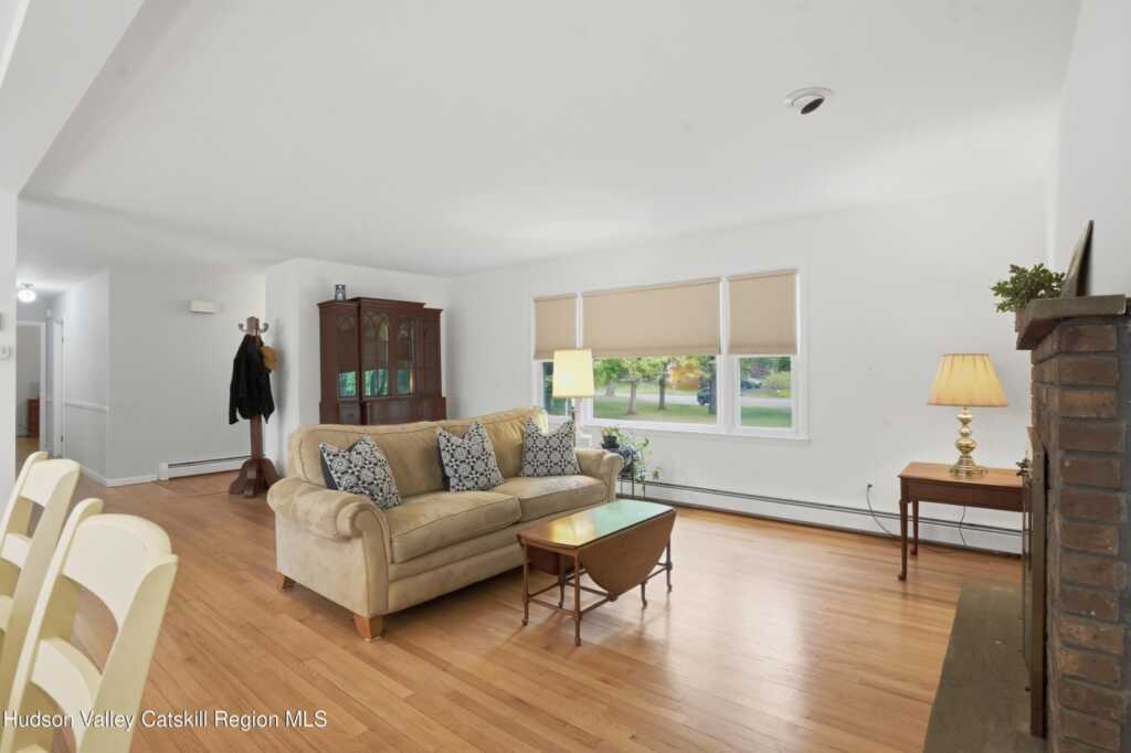 22 Candlewood Lane, Stone Ridge, NY 12484 - Photo 4 of 28