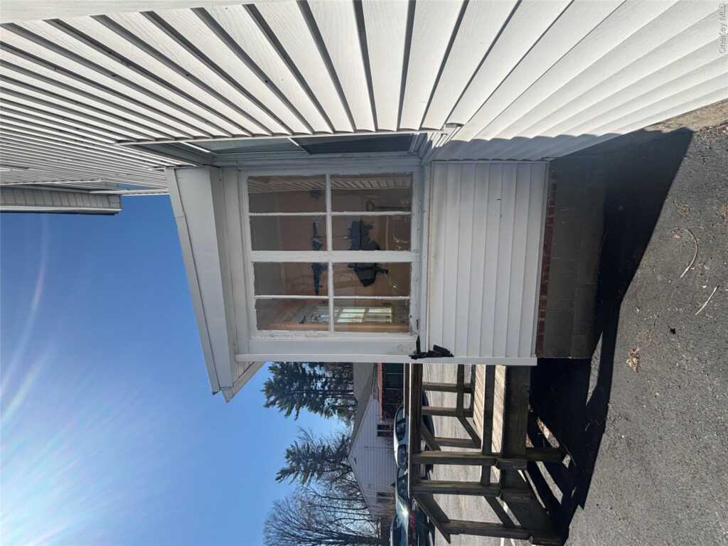 460 Albany, Kingston, NY 12401 - Photo 2 of 7