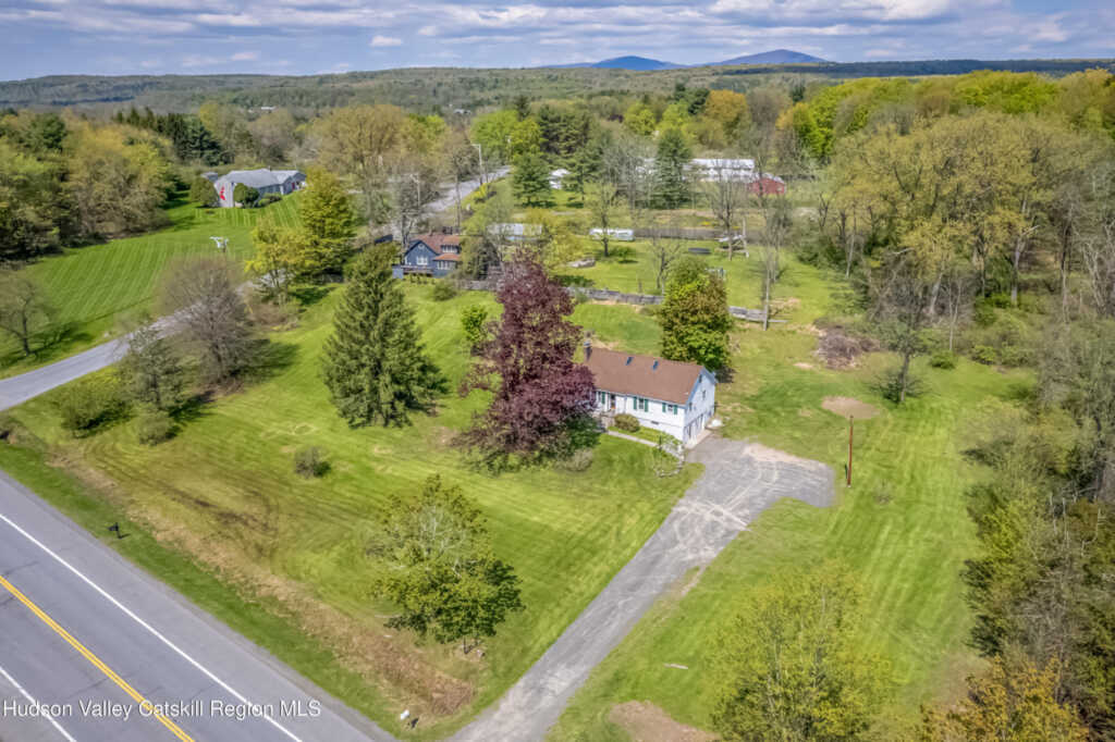 3988 Us Highway 209, Stone Ridge, NY 12484 - Photo 3 of 32