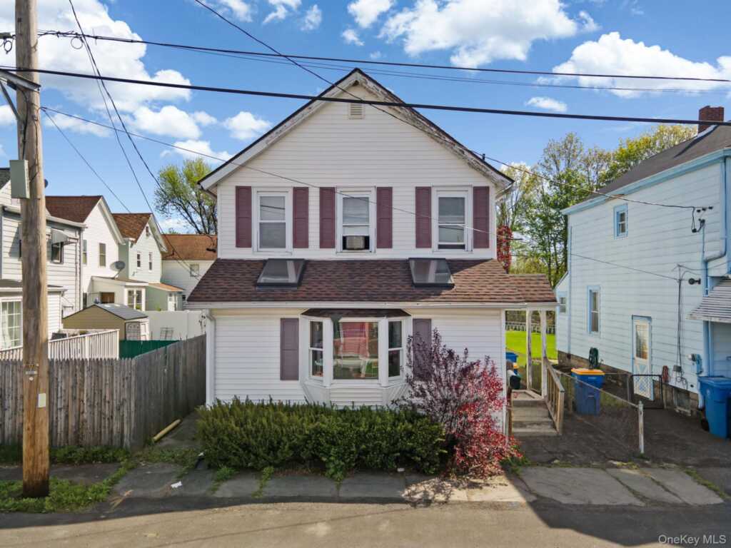 25 S Prospect Street, Kingston, NY 12401 - Photo 2 of 30