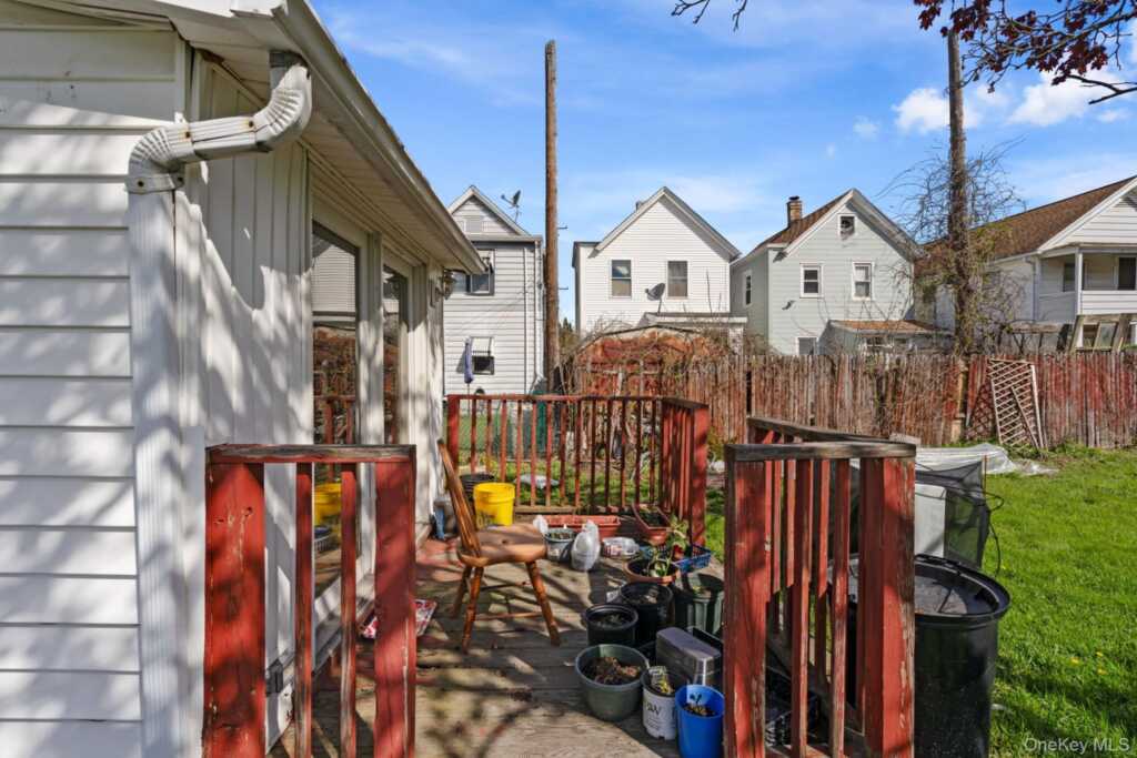 25 S Prospect Street, Kingston, NY 12401 - Photo 23 of 30