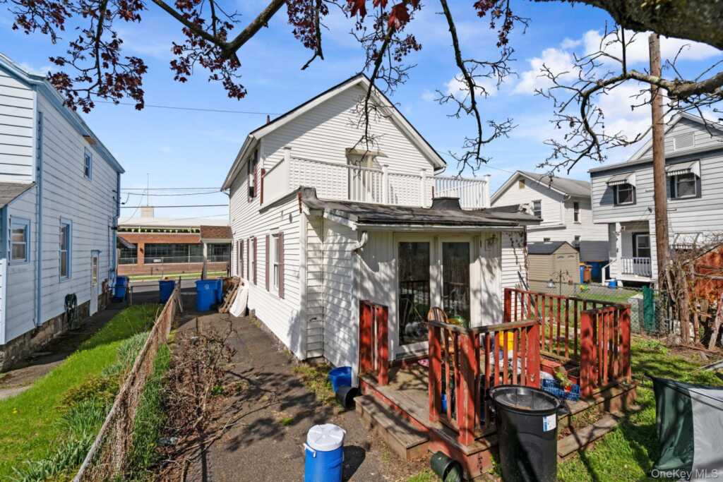 25 S Prospect Street, Kingston, NY 12401 - Photo 24 of 30