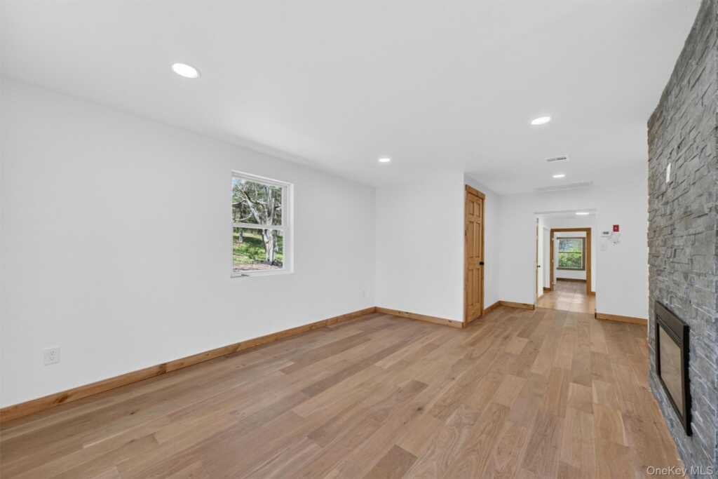 71 Blacks Road, Kingston, NY 12401 - Photo 6 of 20