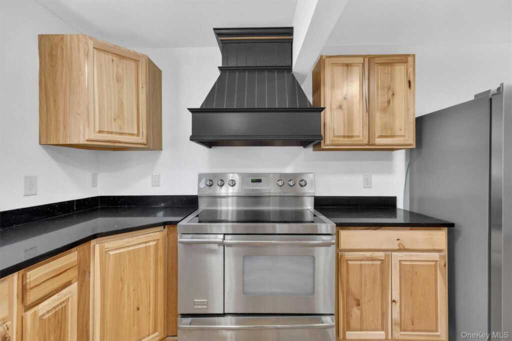 71 Blacks Road, Kingston, NY 12401 - Photo 9 of 20