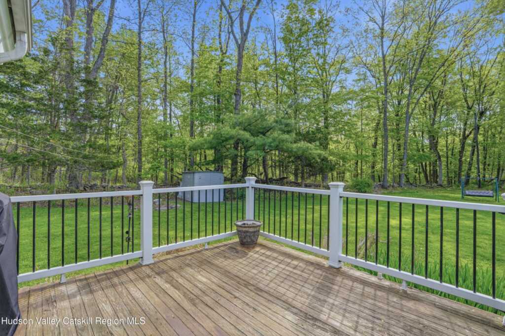 7 Maryland Court, Stone Ridge, NY 12484 - Photo 5 of 20