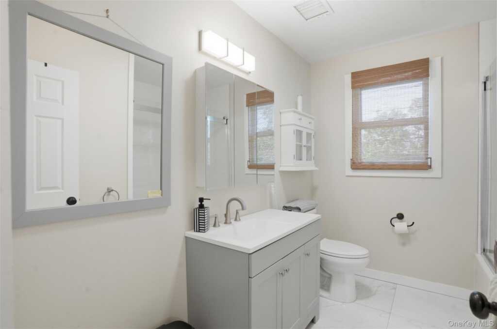 59 Broad Street, Hurley, NY 12491 - Photo 16 of 31