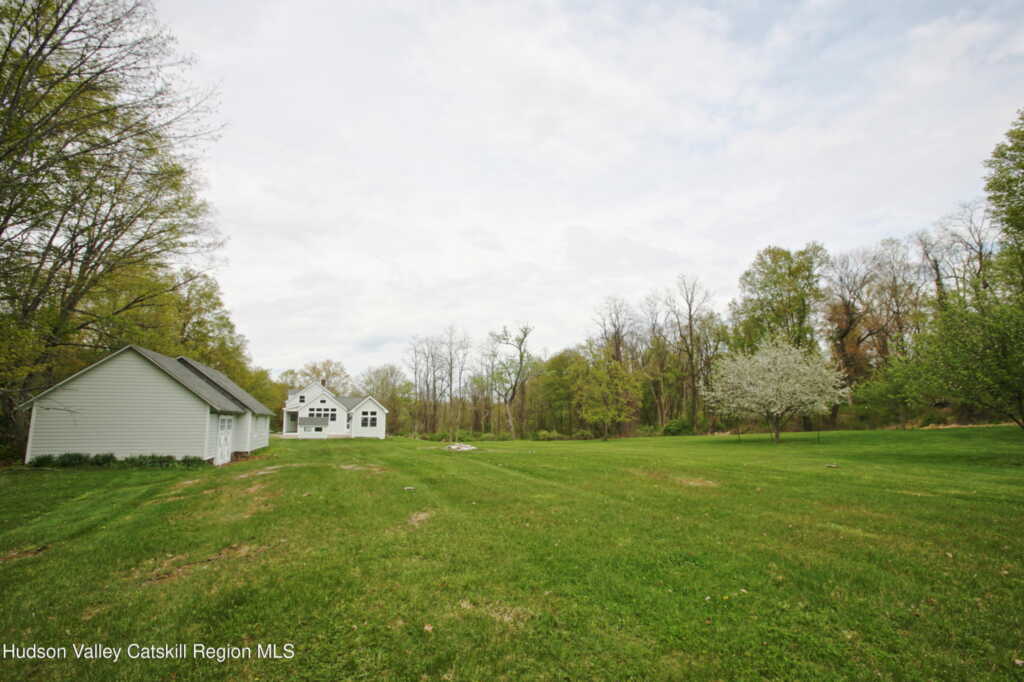 292 Mountain View Road, Rhinebeck, NY 12572 - Photo 8 of 29