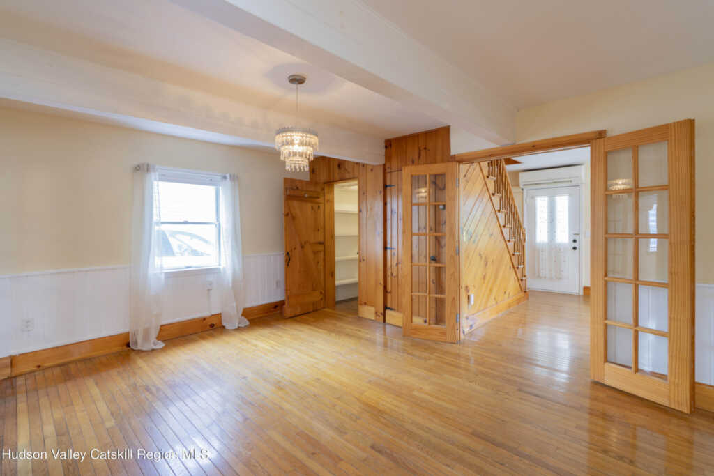15 Charles Street, Rhinebeck, NY 12572 - Photo 22 of 44