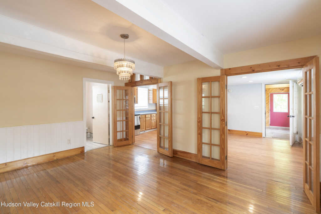 15 Charles Street, Rhinebeck, NY 12572 - Photo 23 of 44