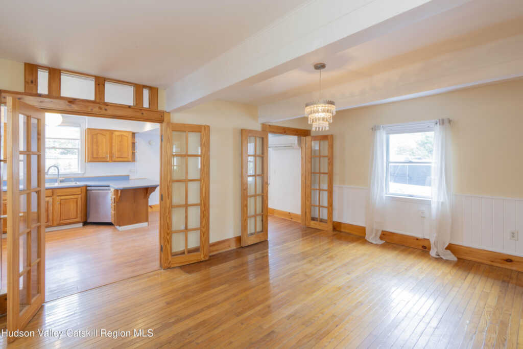 15 Charles Street, Rhinebeck, NY 12572 - Photo 24 of 44