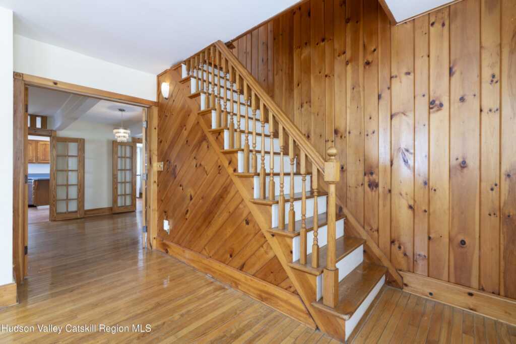15 Charles Street, Rhinebeck, NY 12572 - Photo 28 of 44
