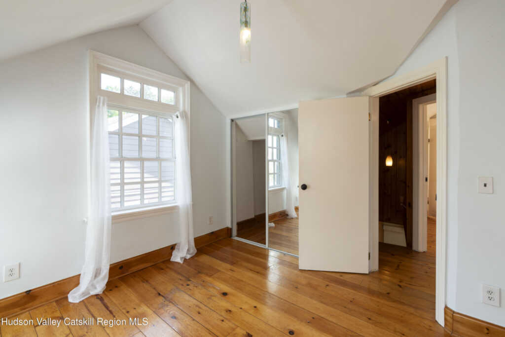 15 Charles Street, Rhinebeck, NY 12572 - Photo 41 of 44