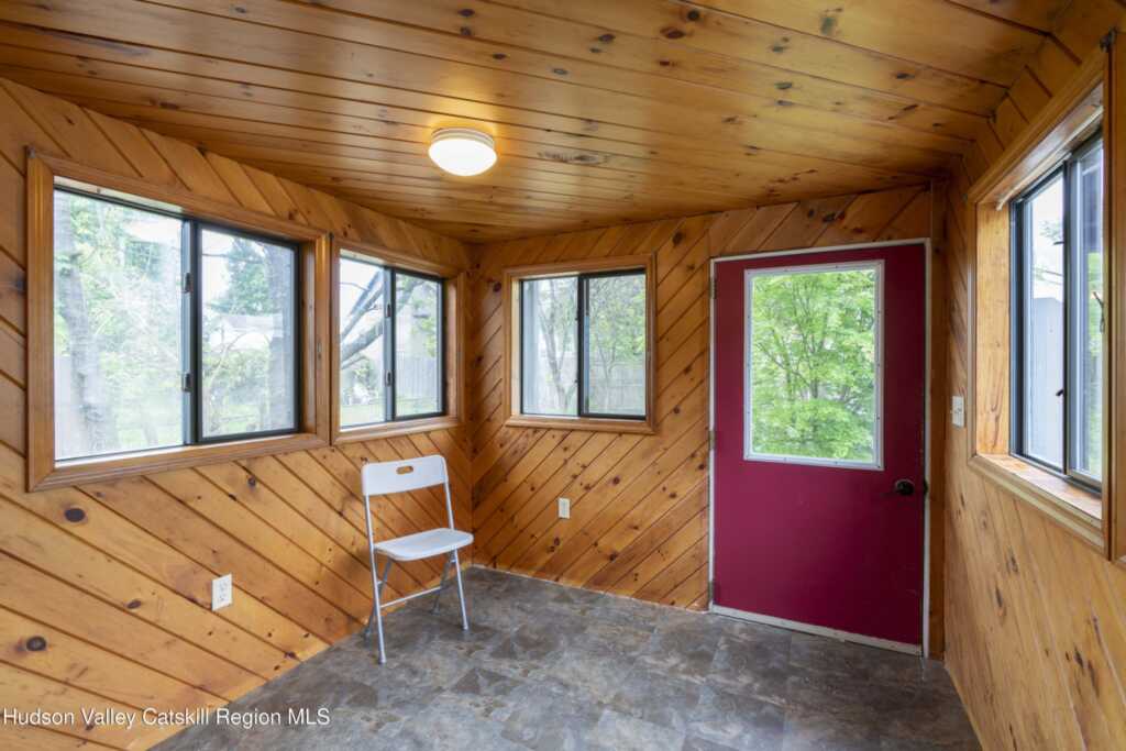 15 Charles Street, Rhinebeck, NY 12572 - Photo 8 of 44