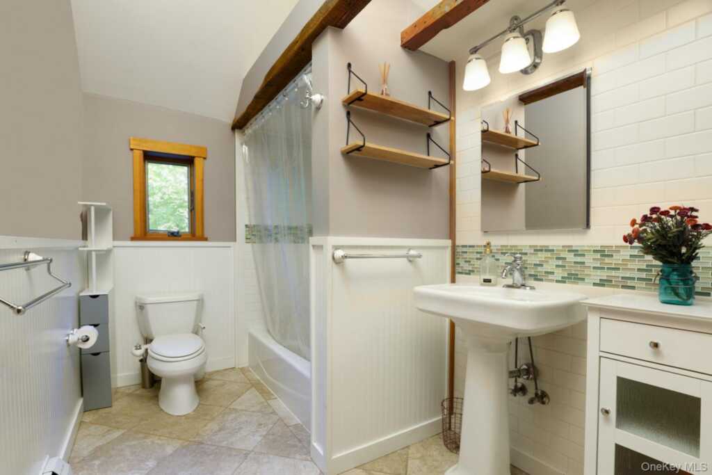 208 Tinker Street, Woodstock, NY 12498 - Photo 15 of 25