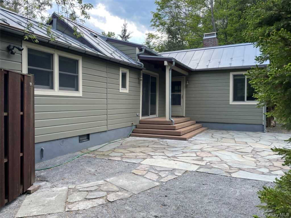 208 Tinker Street, Woodstock, NY 12498 - Photo 20 of 25