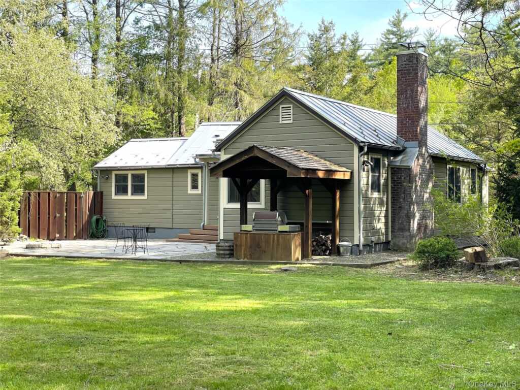 208 Tinker Street, Woodstock, NY 12498 - Photo 25 of 25