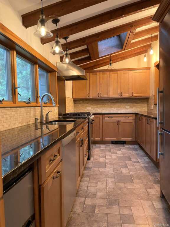 208 Tinker Street, Woodstock, NY 12498 - Photo 3 of 25