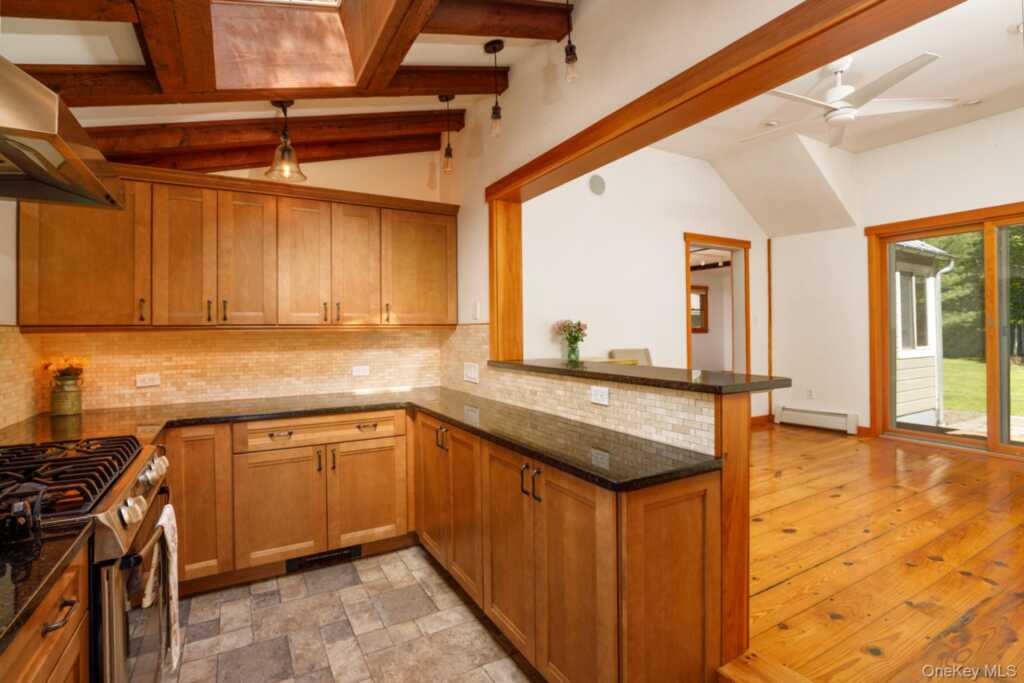 208 Tinker Street, Woodstock, NY 12498 - Photo 5 of 25