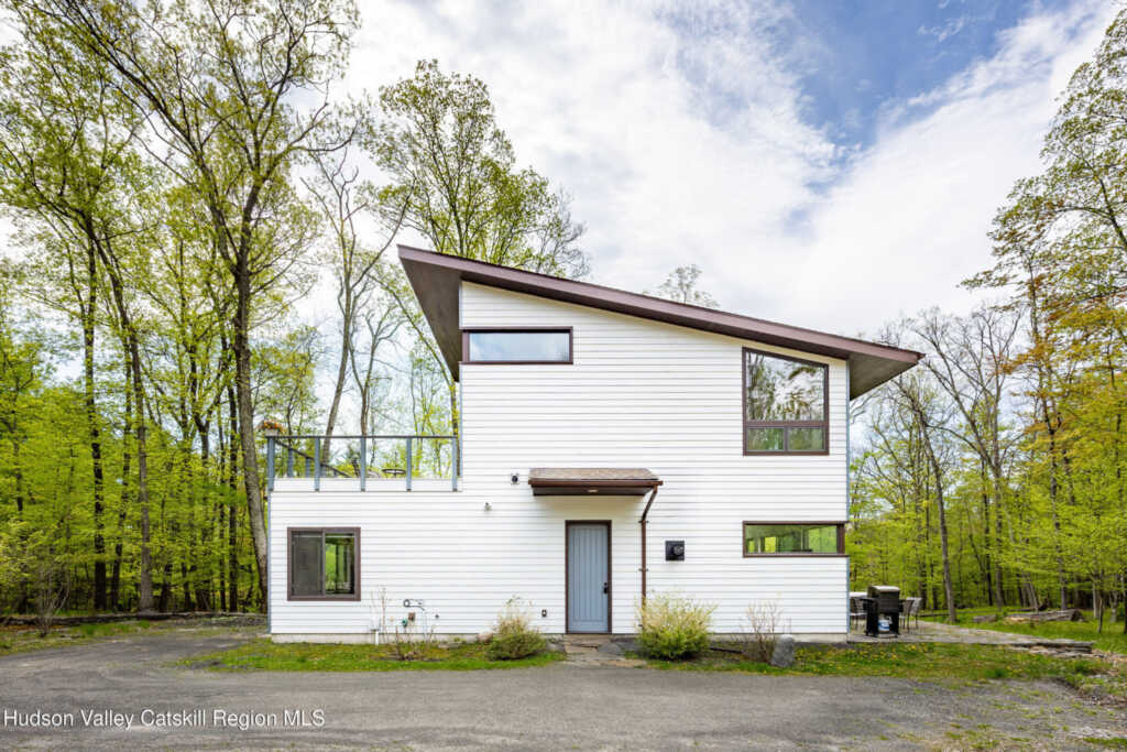 2465 Glasco Turnpike, Unit #3, Woodstock, NY 12498