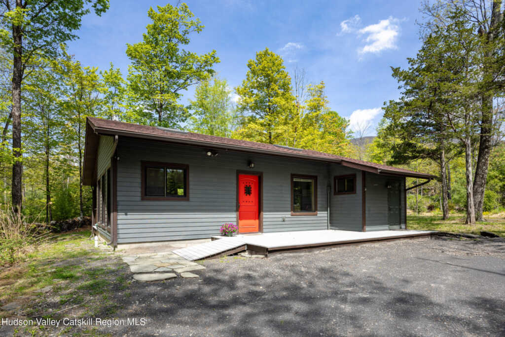2465 Glasco Turnpike, Unit #4, Woodstock, NY 12498