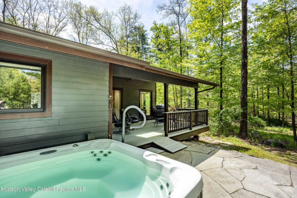 2465 Glasco Turnpike, Unit #4, Woodstock, NY 12498 - Photo 3 of 10