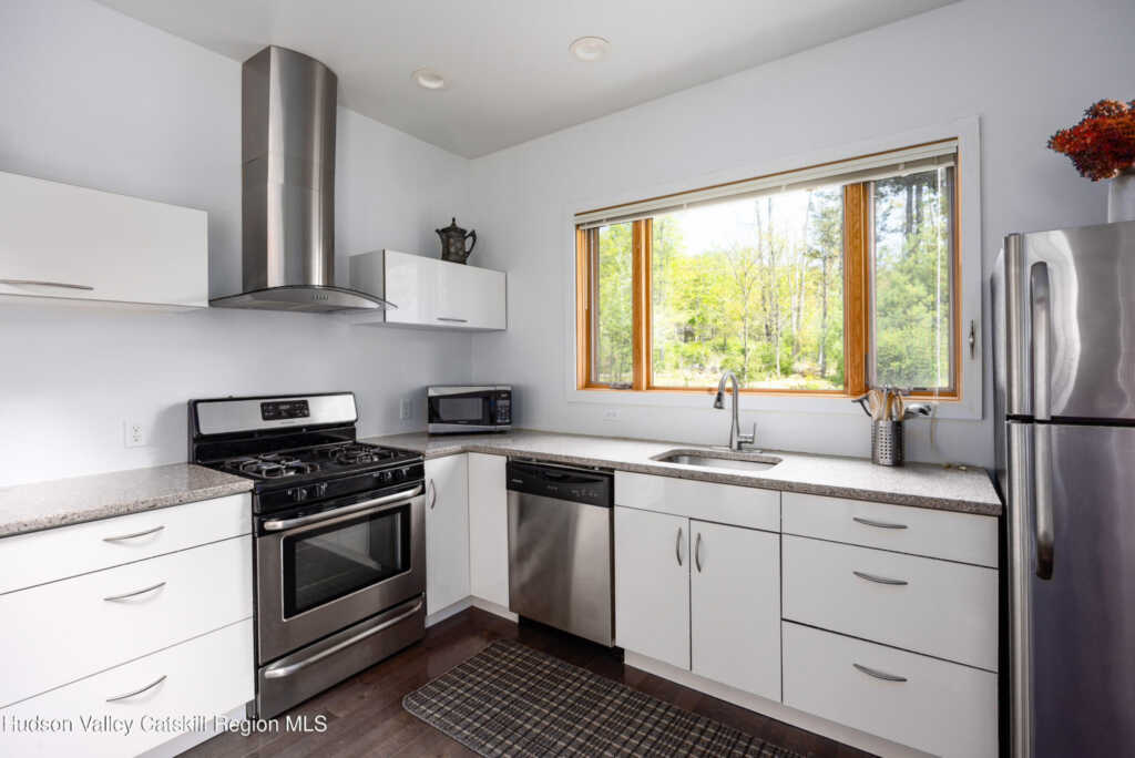 2465 Glasco Turnpike, Unit #4, Woodstock, NY 12498 - Photo 8 of 10