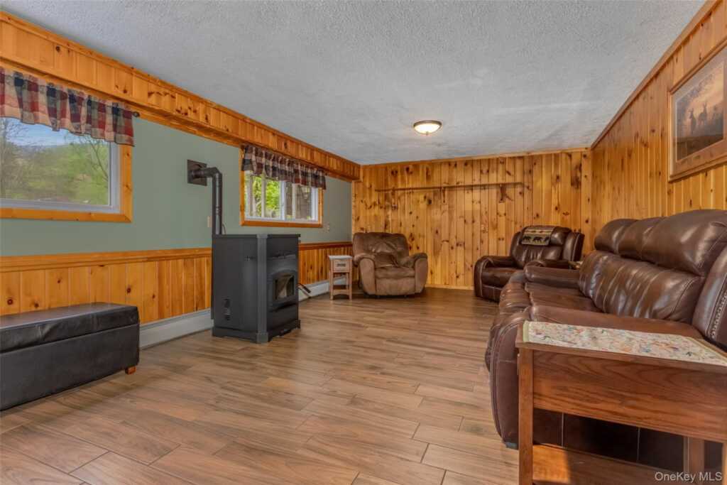 110 Cottontail Lane, Saugerties, NY 12498 - Photo 20 of 35