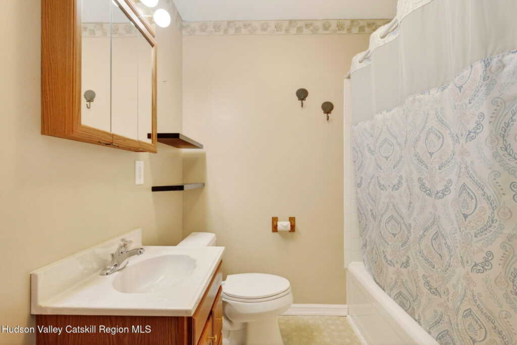 56 Esopus Avenue, Kingston, NY 12401 - Photo 33 of 50