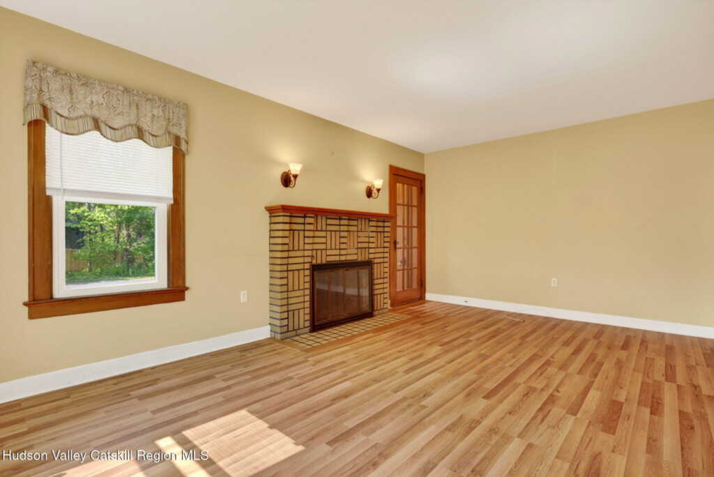 56 Esopus Avenue, Kingston, NY 12401 - Photo 5 of 50