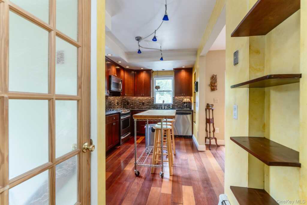 110 Emerson Street, Kingston, NY 12401 - Photo 18 of 42
