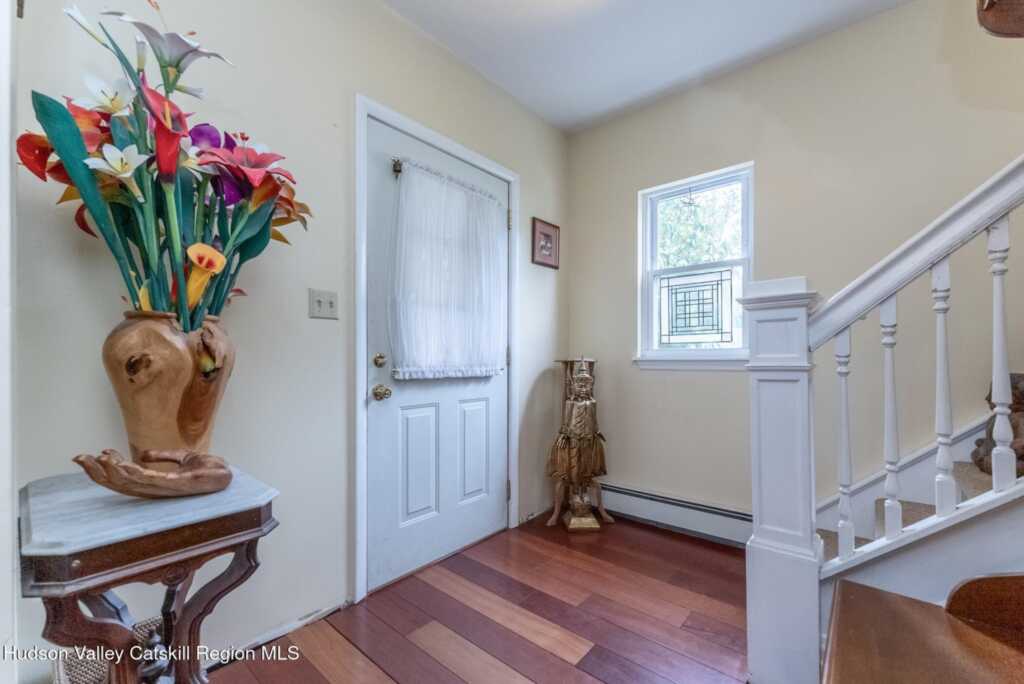110 Emerson Street, Kingston, NY 12401 - Photo 5 of 42