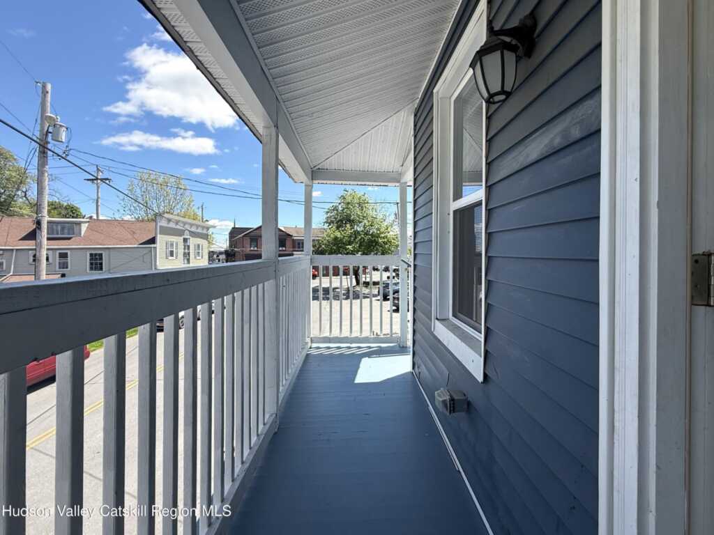 14 Livingston St, Unit #2, Saugerties, NY 12477