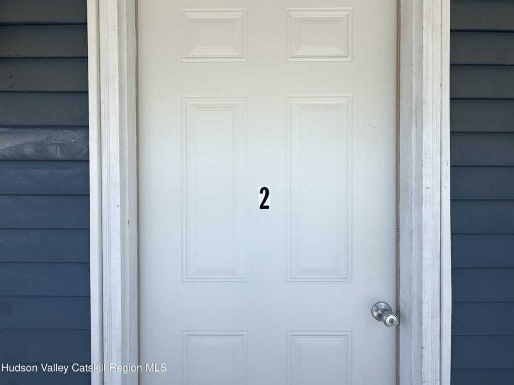 14 Livingston St, Unit #2, Saugerties, NY 12477 - Photo 2 of 8