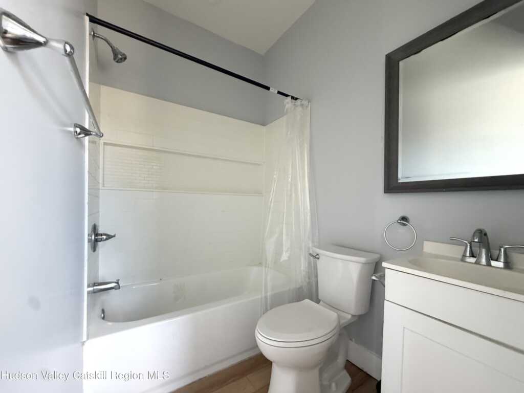14 Livingston St, Unit #2, Saugerties, NY 12477 - Photo 6 of 8