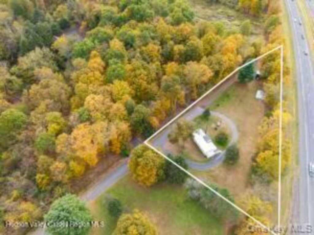 11 Miller Lane, New Paltz, NY 12561 - Photo 3 of 31