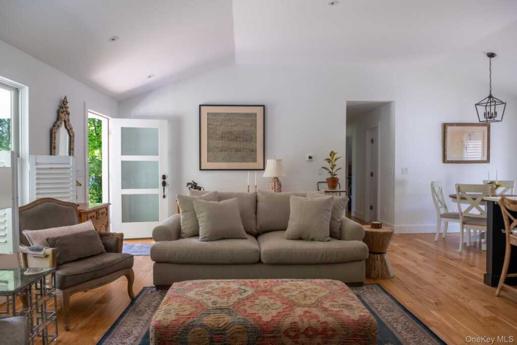 44 Lorraine Drive, Rhinebeck, NY 12572 - Photo 4 of 34