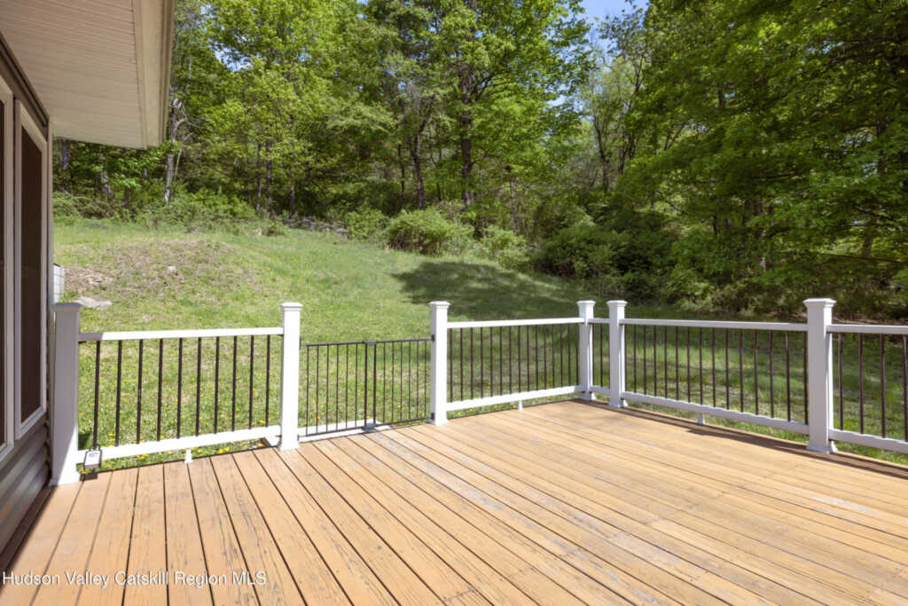606 Old Post Road, New Paltz, NY 12561 - Photo 8 of 21