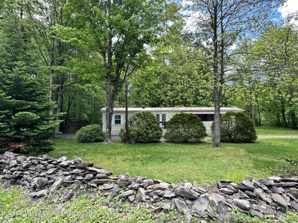 147 Nelson Hoff Road, Saugerties, NY 12477