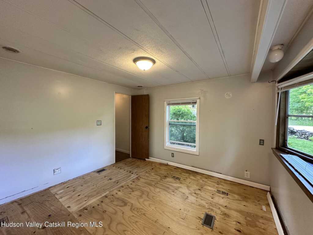 147 Nelson Hoff Road, Saugerties, NY 12477 - Photo 11 of 17