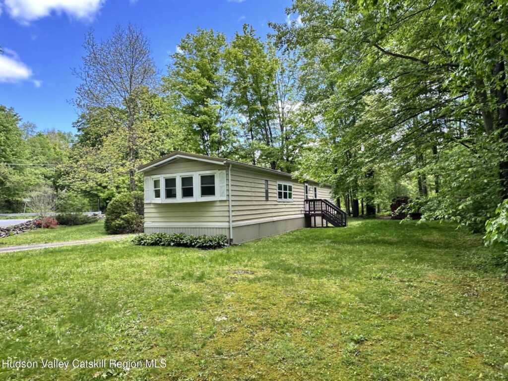 147 Nelson Hoff Road, Saugerties, NY 12477 - Photo 3 of 17