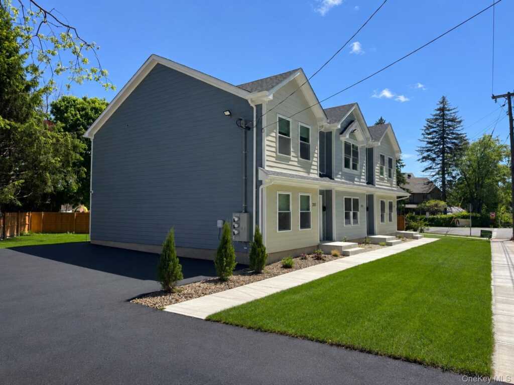 283 Delaware Avenue, Kingston, NY 12401 - Photo 2 of 38