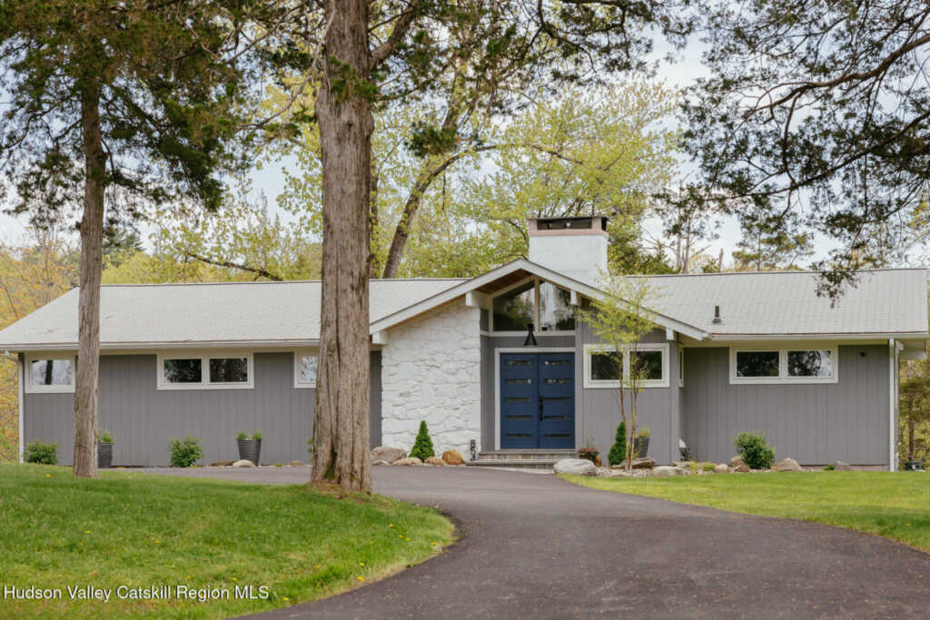 854 Mill Road, Rhinebeck, NY 12572