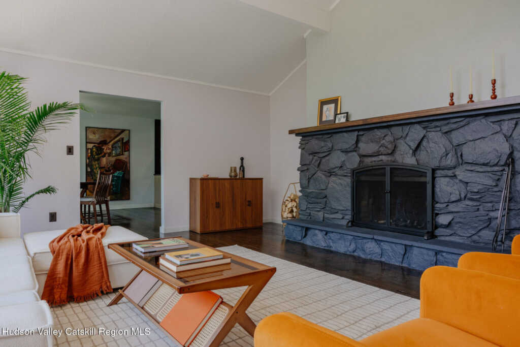 854 Mill Road, Rhinebeck, NY 12572 - Photo 6 of 37