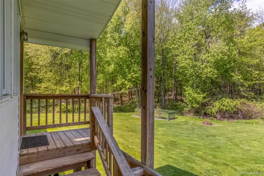 110 Cottontail Lane, Saugerties, NY 12498 - Photo 22 of 34