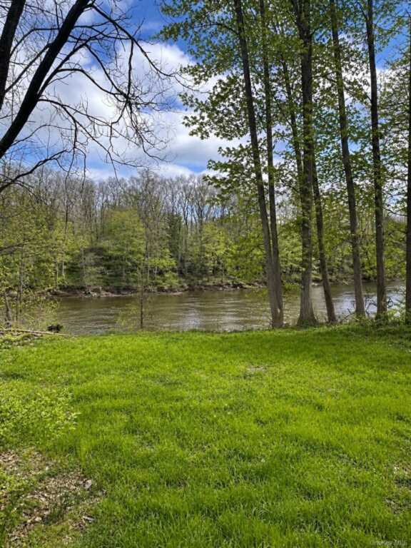 953 Creek Locks Road, Rosendale, NY 12472 - Photo 2 of 12