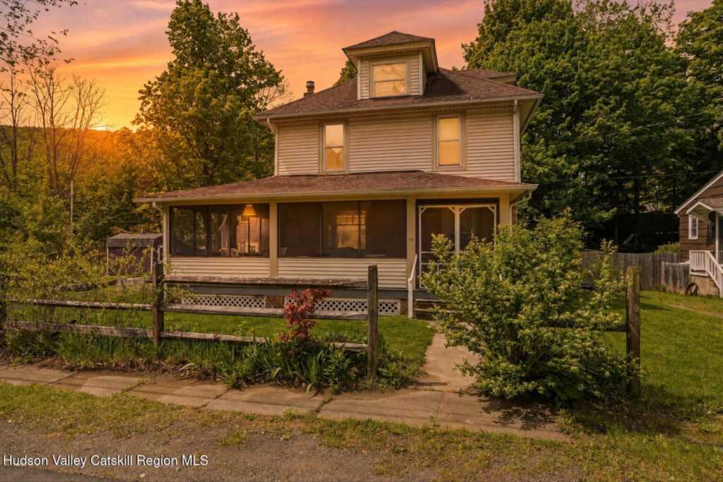 14 Jay Street, Phoenicia, NY 12464
