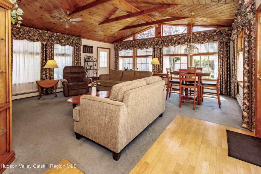 25 Meadowbrook Drive, Kingston, NY 12401 - Photo 10 of 40